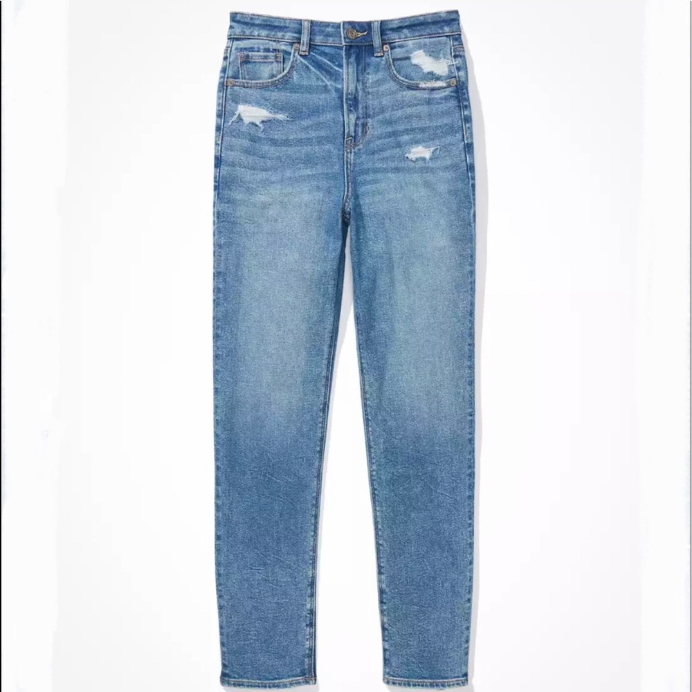 American Eagle stretchy boyfriend jeans